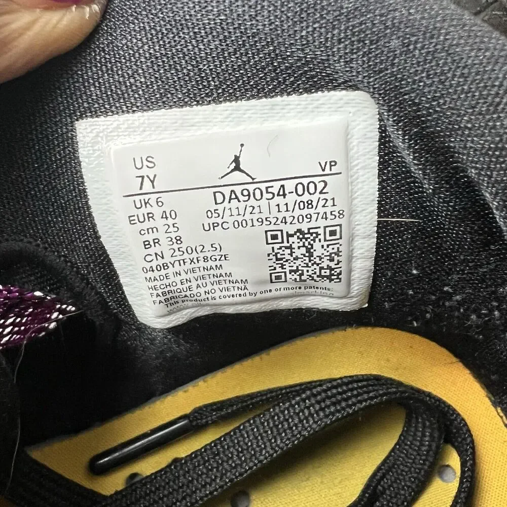 Nike clothing preowned
